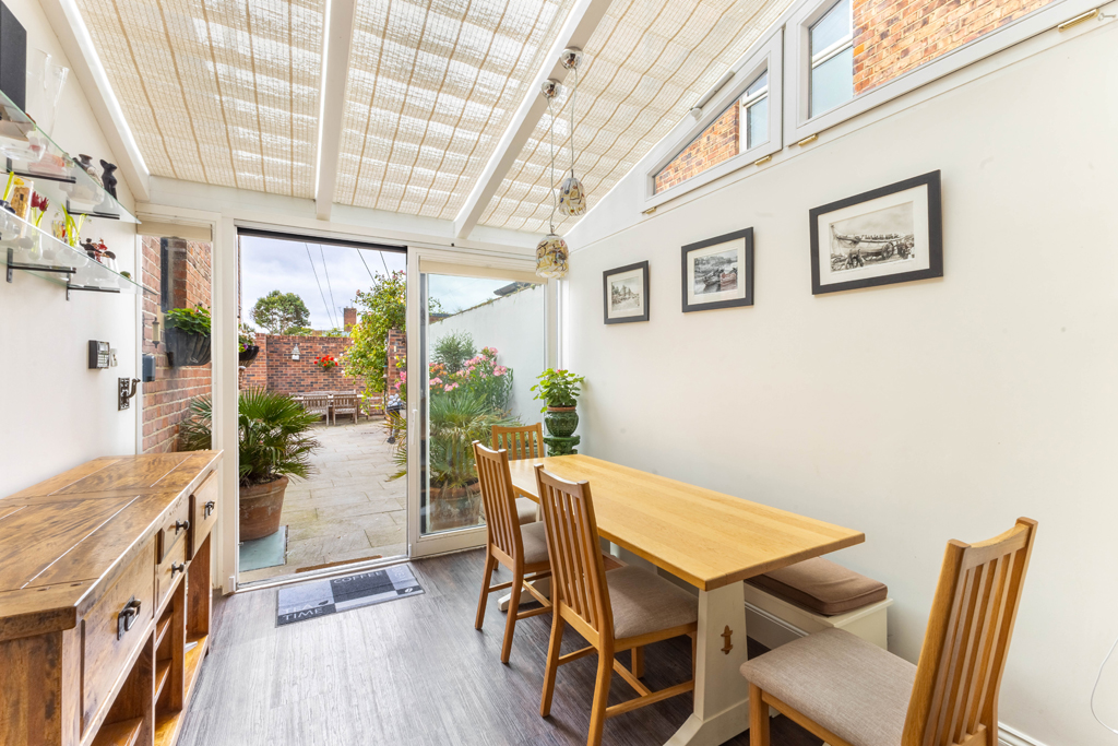 Beacon House, Beverley Terrace, Cullercoats, North Tyneside, photo 5
